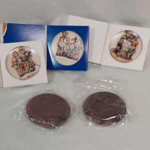 Goebel Hummel 3 Mini Plates With Two Stands